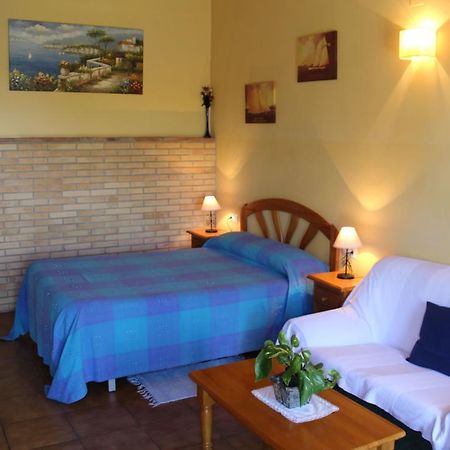 לה פואבלה דה לוס אינפאנטס Aparthotel Las Palomas מראה חיצוני תמונה